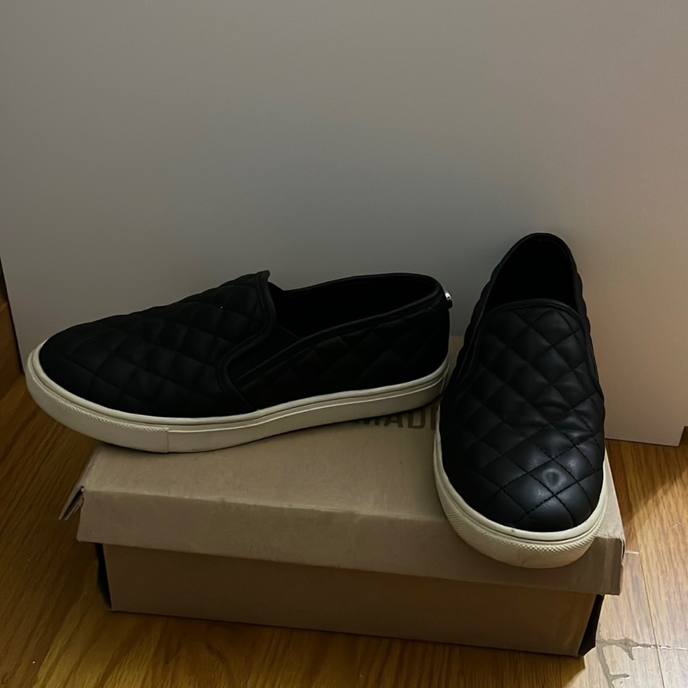 Black Steve Madden Shoes size 6
